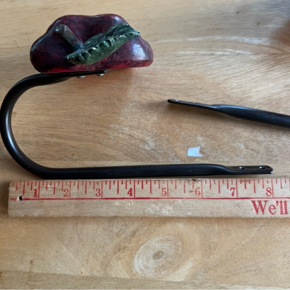 Decorative Apple Curtain Tiebacks - Picture 14 of 14